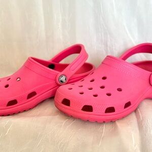Pink Crocs Women’s Size 7